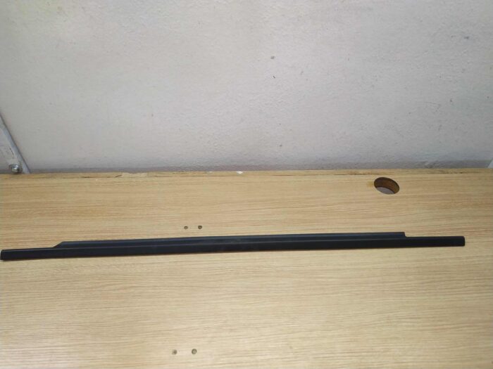 Moldura de ventana puerta trasera izquierda Fiat Idea 2003 a 2012 Lancia Musa 2004 a 2012