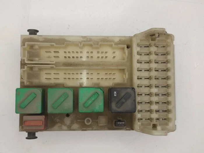 Caja relés fusibles BSI Ford Mondeo 1998