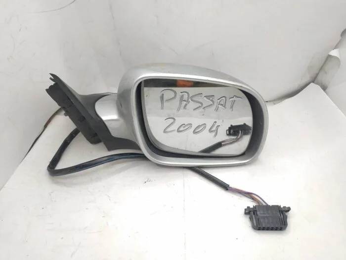 Retrovisor completo eléctrico derecha Volkswagen Passat 2004 gris