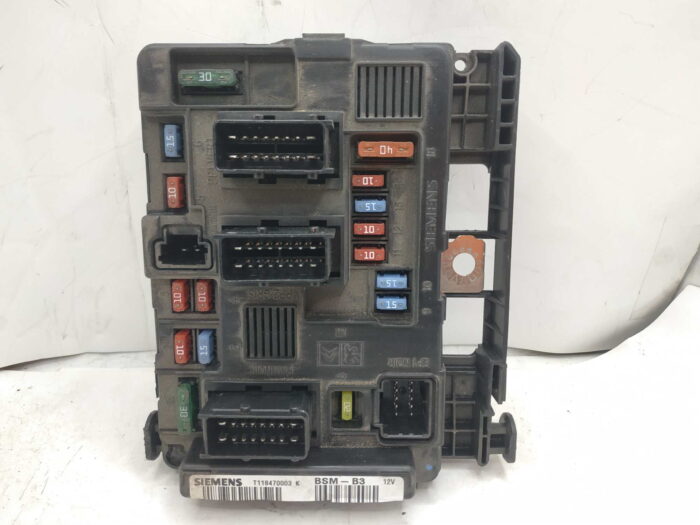 Caja fusibles y relés BSI PSA Citröen Xsara, C3, Peugeot 1007 2005