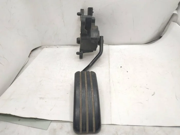 Pedal acelerador potenciómetro Renault Megane II 2004 gasolina