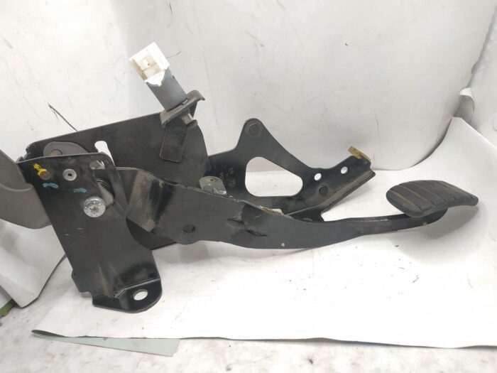 Pedal de embrague con soporte Renault Megane II