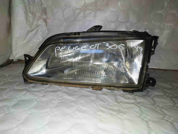 Faro delantero izquierdo Peugeot 306 Sedán 1999