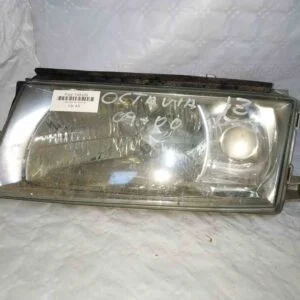 Faro delantero izquierdo Skoda Octavia I