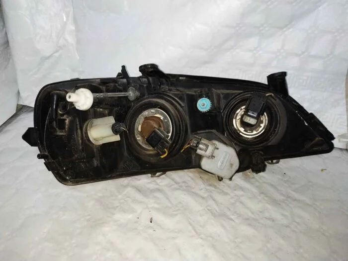 Faro delantero izquierdo Opel Astra G 2004
