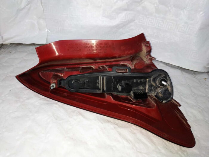 Piloto trasero izquierdo Citröen C4 coupé 2004 con portalámparas