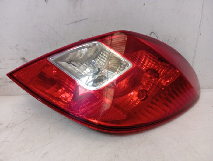 Piloto trasero derecho Opel Corsa D
