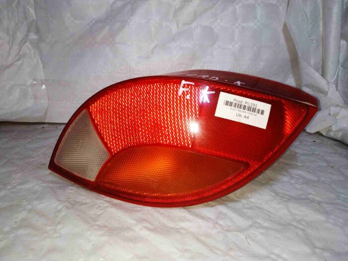 Piloto trasero derecho Ford KA con portalámparas 1999