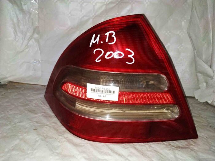 Piloto trasero izquierdo Mercedes Benz Clase C (W203) 2003 sin portalámparas