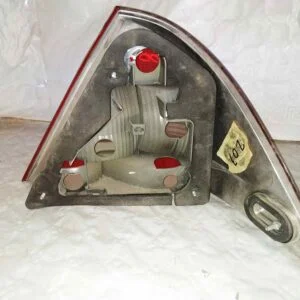 Piloto trasero izquierdo Mercedes Benz Clase C (W203) 2003 sin portalámparas