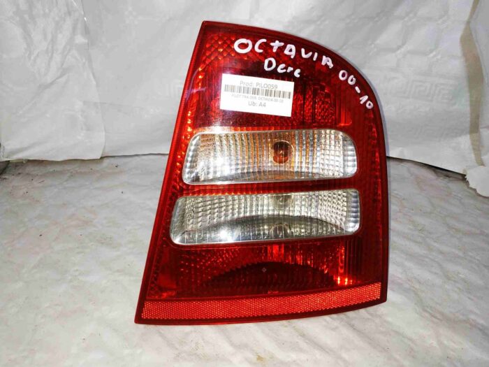 Piloto trasero derecho Skoda Octavia Berlina (1u2) 2002 con portalámparas