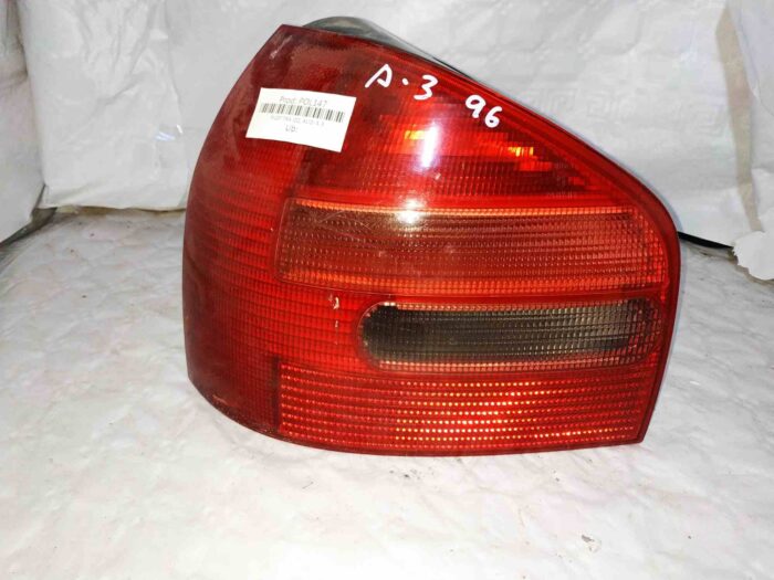 Piloto trasero izquierdo Audi A3 1996 con portalámparas