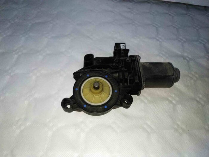 Motor elevalunas delantero izquierdo Seat Ibiza IV (6J5, 6P1) Volkswagen Polo (6r1)