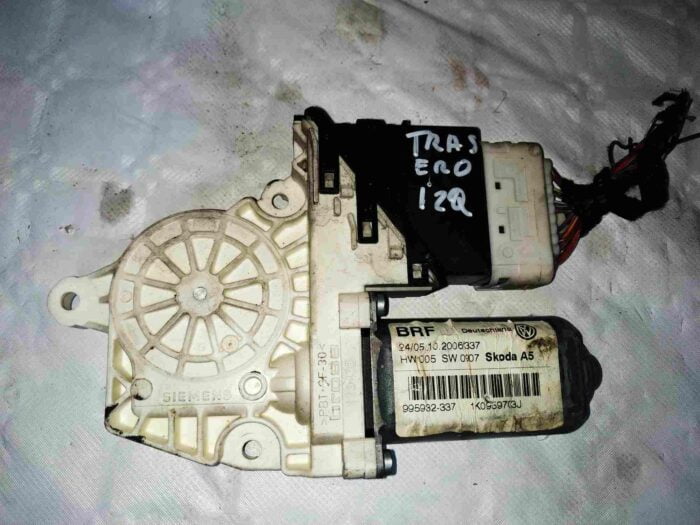 Motor elevalunas trasero izquierdo Skoda Octavia Berlina (1z3)