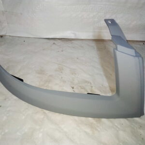 Moldura inferior faro delantero derecho Fiat doblo nueva color en imprimación