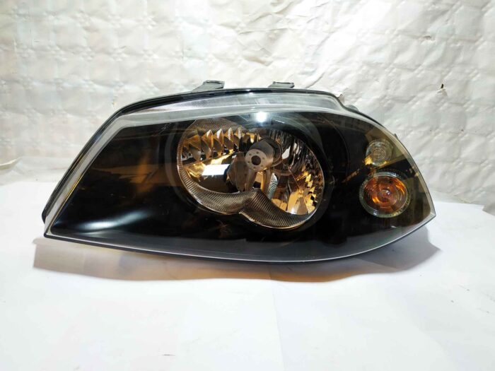 Faro delantero izquierdo Seat Ibiza III 6L
