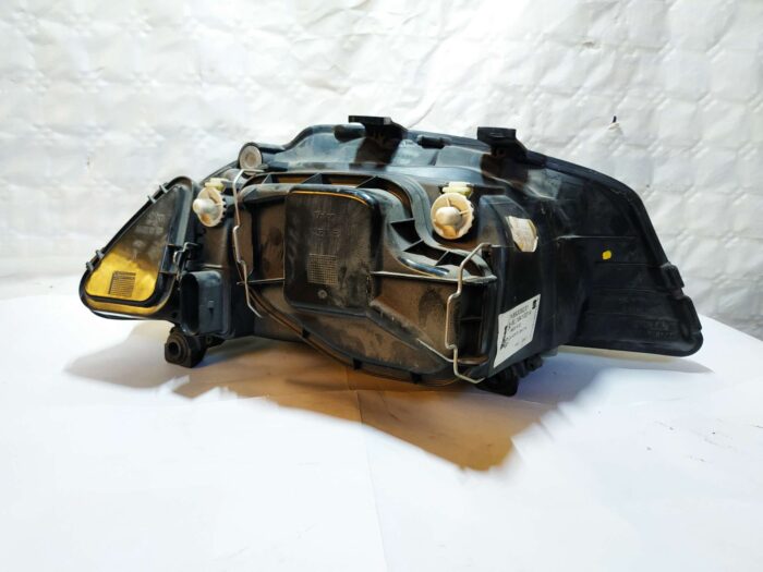 Faro delantero izquierdo Seat Ibiza III 6L