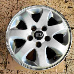 Llanta aluminio Kia Carnival II 2005
