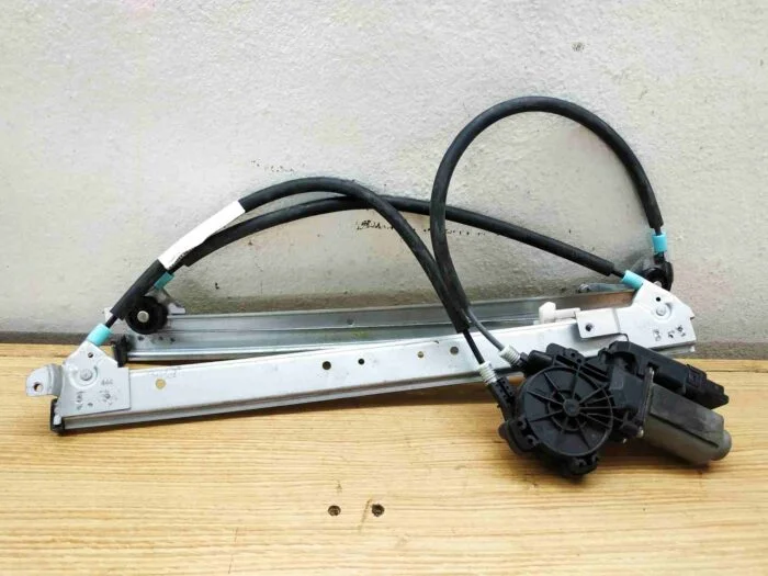 Sistema elevalunas delantero izquierdo Renault Megane II 2004