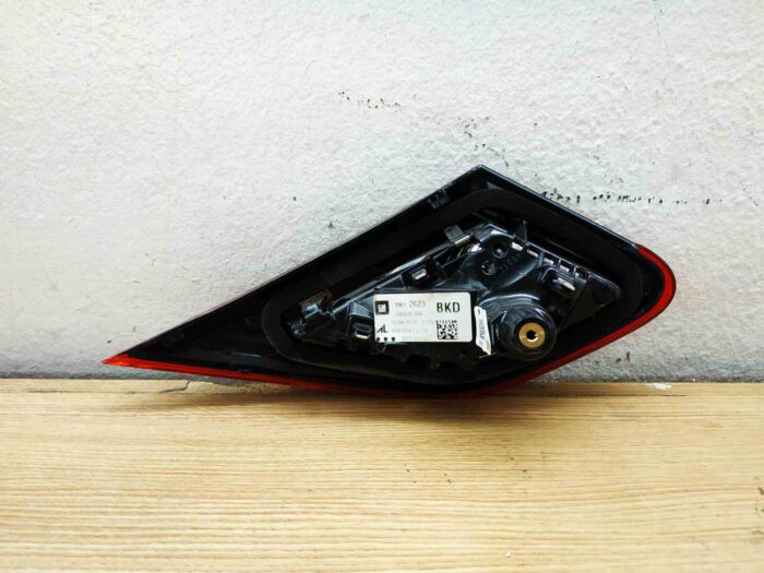 Porta traseira esquerda do Opel Corsa E