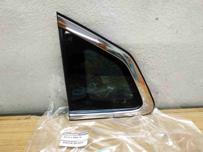 Janela de custódia traseira esquerda Nissan Qashqai J11