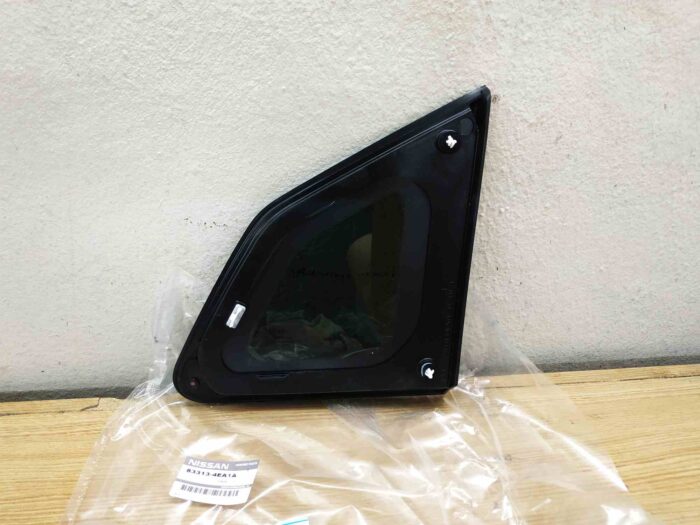 Janela de custódia traseira esquerda Nissan Qashqai J11
