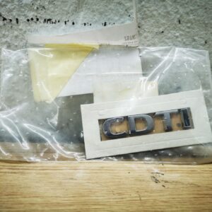 Emblema letras CDTI portón trasero Opel Astra D, Corsa D