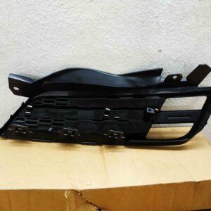 Parrilla delantera derecha Nissan Micra 2005