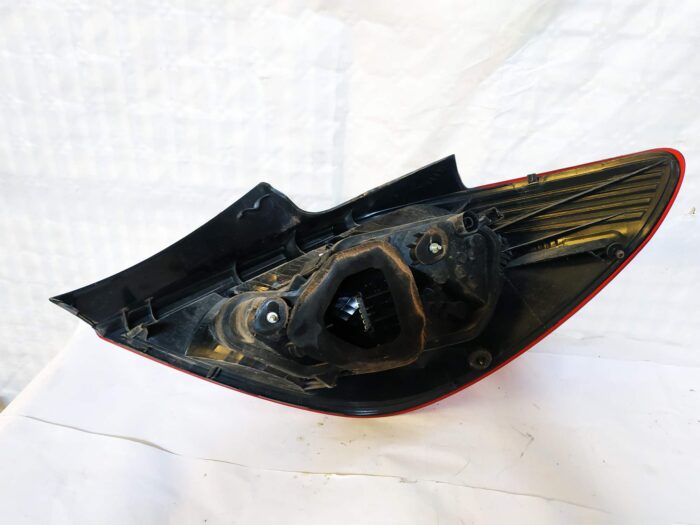 Luz traseira esquerda Opel Corsa D