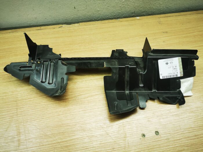 Defletor de ar do radiador parte direita Opel Astra K15