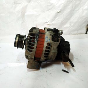 Alternador Kia Carnival II año 2005 motor J3