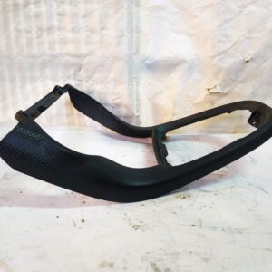 Embellecedor central estilo carbono Fiat Bravo