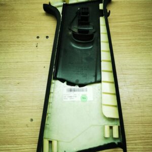 Acabamento interior esquerdo pilar B Audi A6 S6 C6 avant