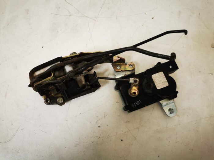 Fechadura dianteira esquerda Hyundai Accent 94-00 com motor de travamento central