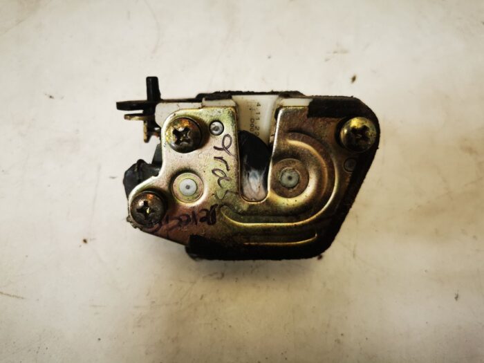 Fechadura traseira direita Hyundai Accent 94-00