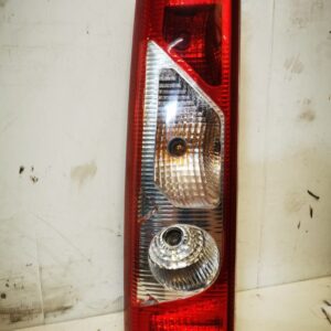 Luz traseira esquerda com porta-lâmpada Peugeot Boxer Citroën Jumpy Fiat Scudo