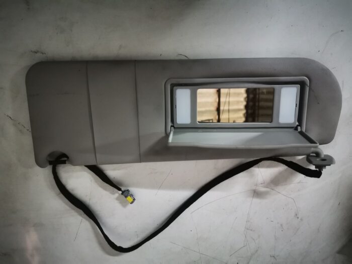 Pala de sol esquerda Fiat com cabo e conector
