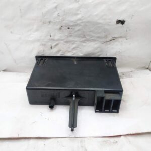 Compartimento central do Citroën Berlingo