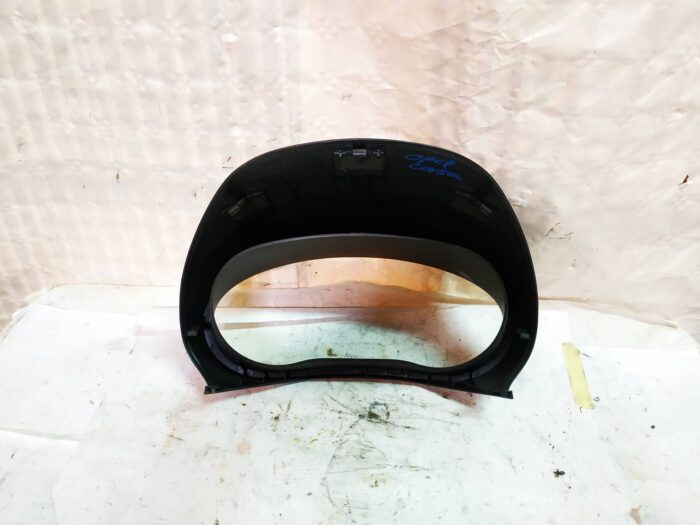 Embellecedor cuadro de instrumentos Opel Corsa D