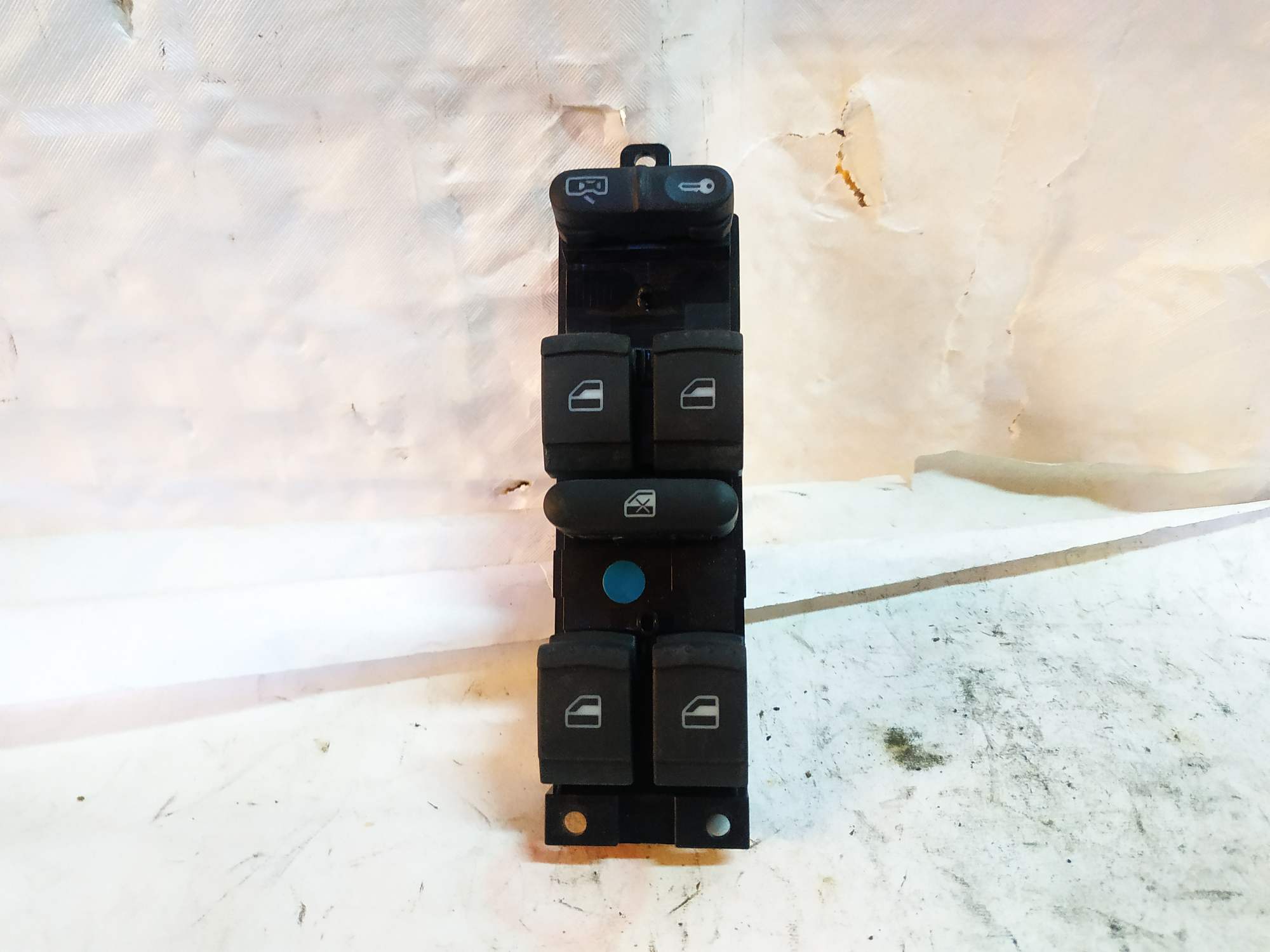 Seat Alhambra janela dianteira esquerda controla vários modelos do grupo VAG Seat Alhambra janela dianteira esquerda controla vários modelos do grupo VAG