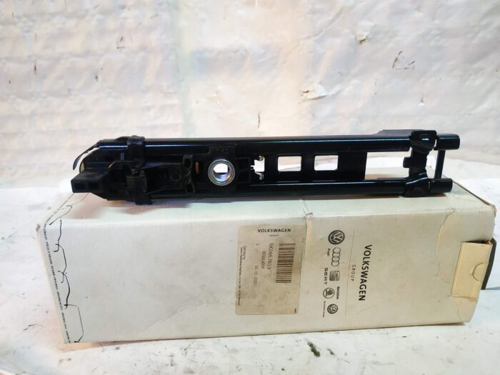 Regulador de altura do cinto de segurança VW Golf VI (5K1)