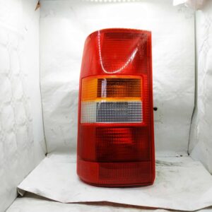 Luz traseira esquerda Peugeot Expert