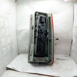 Luz traseira esquerda Peugeot Expert