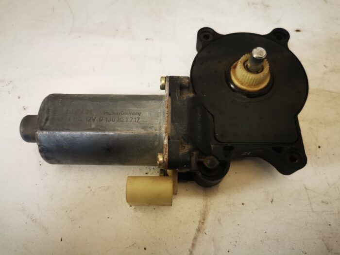 Motor do vidro traseiro direito BMW série 3 E46