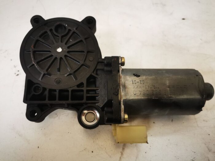 Motor do vidro traseiro direito BMW série 3 E46