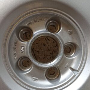 Roda original de alumínio Volkswagen Golf IV R16