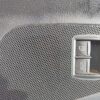 Acabamento em couro na porta dianteira esquerda VW Passat B6