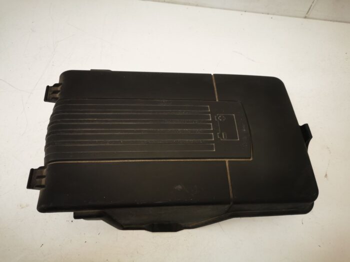 Tampa da caixa da bateria Volkswagen Passat B6