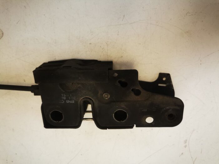 Fechadura do capô Volkswagen Passat Skoda Octavia I 2001 com cabo