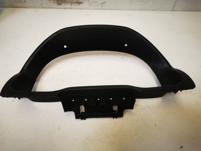 guarnição do painel de instrumentos Skoda Octavia I 2001 preto